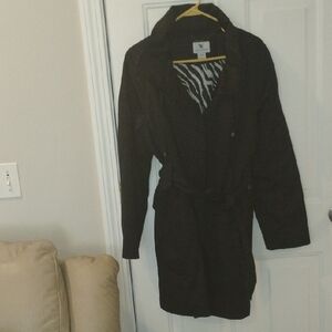 Worthington Black Trench Coat, Adjustable collar with Slide For Wind.